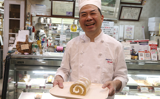 和三盆ロールとシェフのおすすめロール 洋菓子 ロールケーキ スイーツ おやつ ティータイム お土産 プレゼント 冷凍 琴平町 香川県 F5J-1206