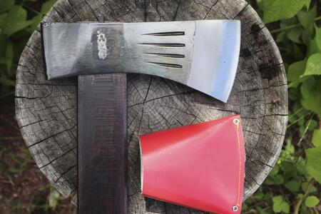 土佐鍛 薪割り 中斧(700g) 刃先カバーケース付