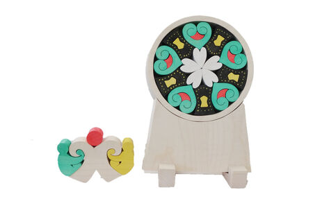 組み木 パズル・盾蕨紋「たてわらびもん」  桂川町/組み木工房でんでんむし[ADAD002] 20000 20000円 パズル 工芸品 おもちゃ 玩具 子供 知育 