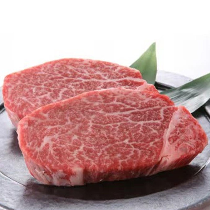 
                  博多和牛【A4～A5】ステーキ部位食べ比べ3種（ヒレ150g×2枚、ミスジ100ｇ×2枚、モモ100ｇ×2枚）計700ｇ【牛肉 肉 牛 和牛 博多和牛 ブランド牛 ステーキ 希少 部位 食べ比べ 味比べ ヒレ ミスジ もも 部位 3種 A4 A5 ランク冷凍 おすすめ 筑前町 ふるさと納税 送料無料 FL042】
                