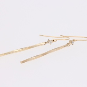 AQ-284　LB-40　 KeriA K10ラボグロウン　ダイヤモンド　ピアス　アクセサリー　ジュエリー　プレゼント　ロングライン　ストレート