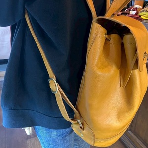 イタリア 本革 ミネルバ リュックサック カラー：オルテンシア(青緑系)