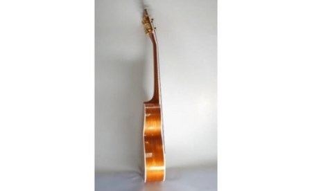 御山杉 ウクレレ 受注生産 限定 神韻の響きを貴方に。 ／ 世古林業 ふるさと納税 楽器 弦楽器 希少 神木 柾目 みやますぎ 天然木 三重県 度会町 伊勢志摩