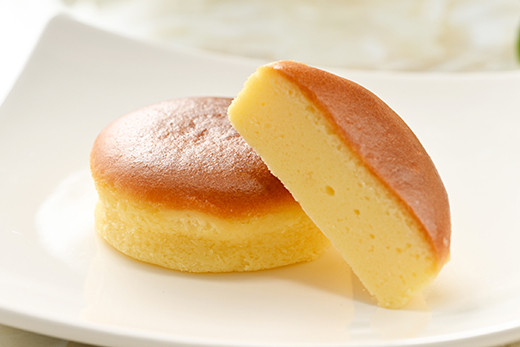 お菓子の城で人気の御用邸の月とチーズケーキ詰合せ 各10個入り 4箱 〔P-466〕 | 御用邸の月 チーズケーキ お菓子 詰め合わせ