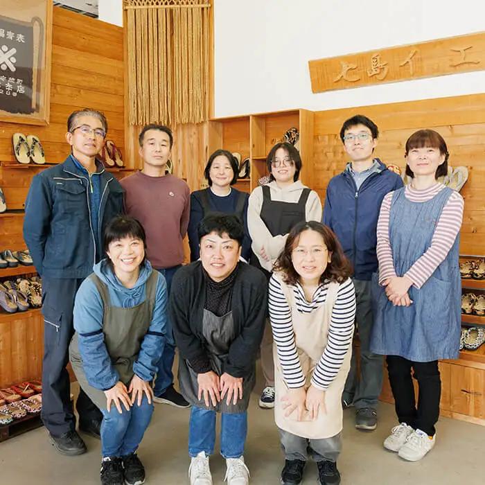 七島い(しちとうい) 草履幅広（Lサイズ・麻の葉赤）七島藺 草履 履物 幅広 靴 和装 和服 ファッション 【opat006】【青木本店】
