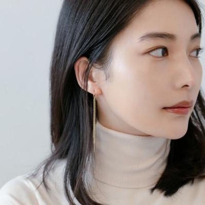 ふるさと納税 大津市 【18金イエローゴールド チェーンピアス】7cmロングの揺れ感が魅力 大人のエレガンスジュエリー |  | 02