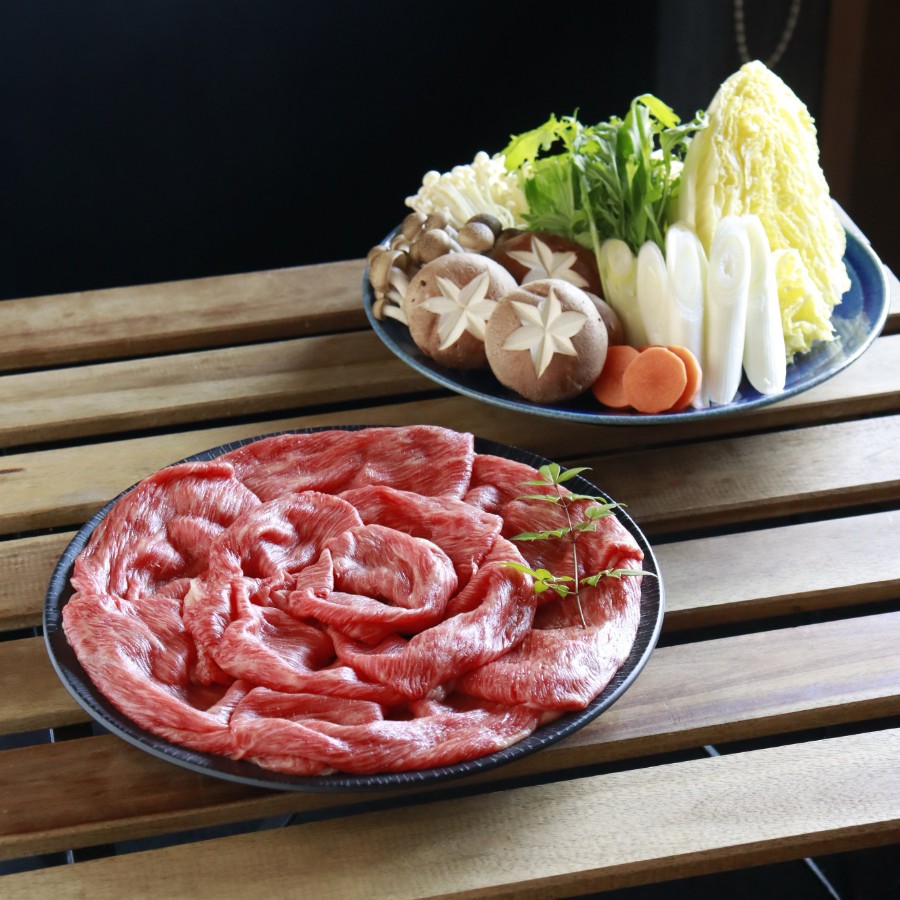 ＜肉匠伊勢屋＞「熊野牛」すき焼き・しゃぶしゃぶ用400g