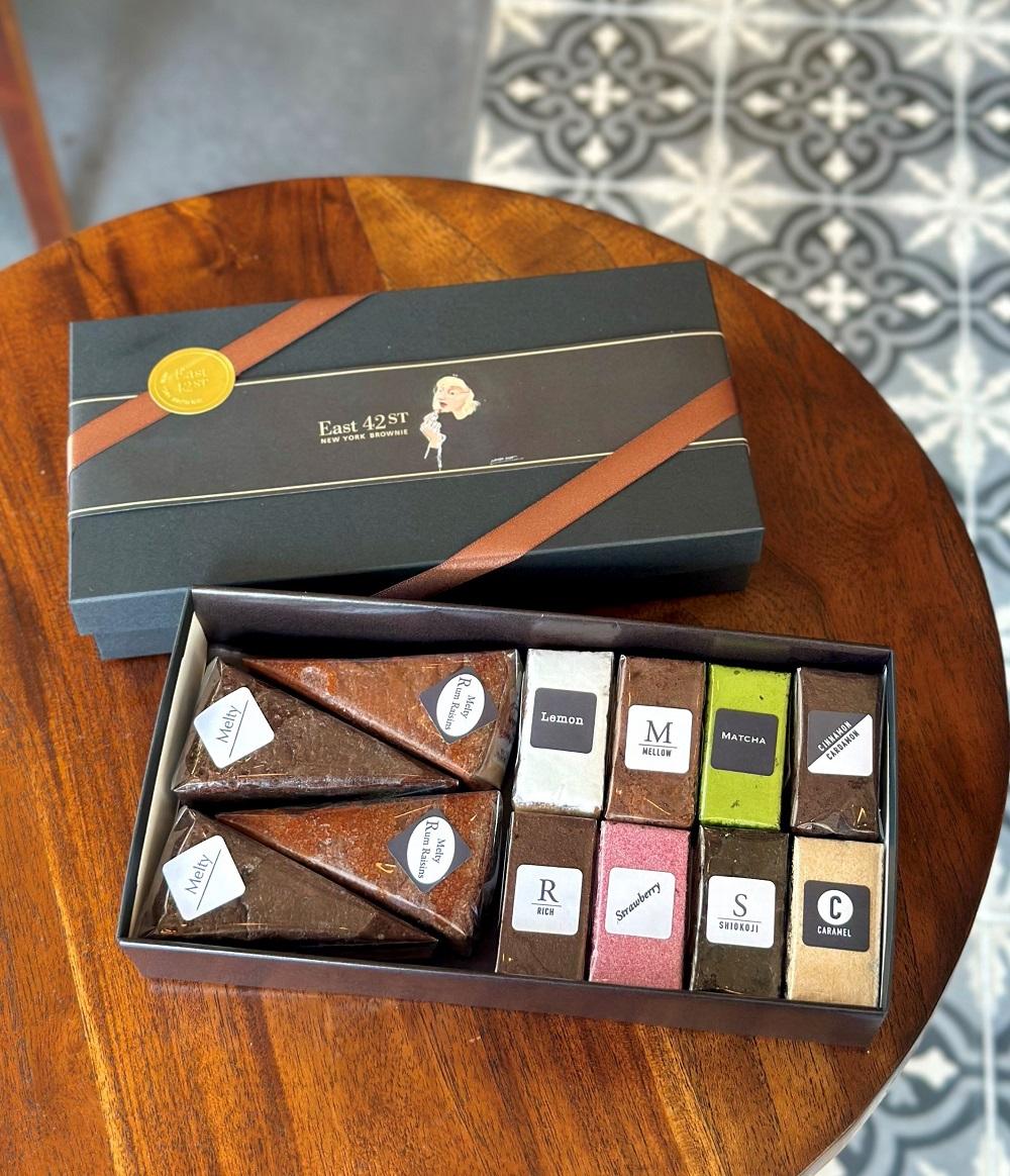 【East42st NEW YORK BROWNIE】ブラウニー8個と生ブラウニー4個詰め合わせBOX［ 京都 スイーツ  焼菓子 チョコレート おいしい 人気 おすすめ お取り寄せ お菓子 洋菓子 ］ 