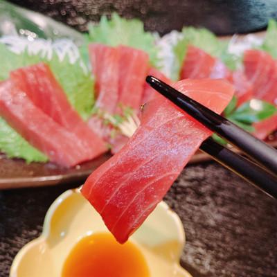 ふるさと納税 静岡市 天然メバチ鮪　赤身柵　約200g×4〜5枚 |  | 01