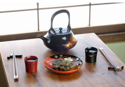 栃ぐいのみ3個　(黒3個) / 漆器 お酒 おちょこ ぐいのみ グラス 食器 漆塗 うるしぬり 手塗り 木製 伝統工芸品 和 お正月 高級 結婚 新築祝い お祝い 贈答 贈り物 プレゼント ギフト 香