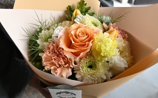No.186 【大人の花遊び】ご希望を伺ってアレンジする季節のブーケ ／ フラワーアレンジメント フローリスト 花束 ギフト プレゼント お祝い 愛知県