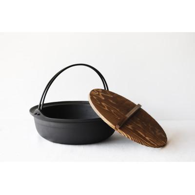ふるさと納税 奥州市 南部鉄器 お国自慢鍋ツル付き 26cm IH調理器 伝統工芸品 [Z0017] |  | 01