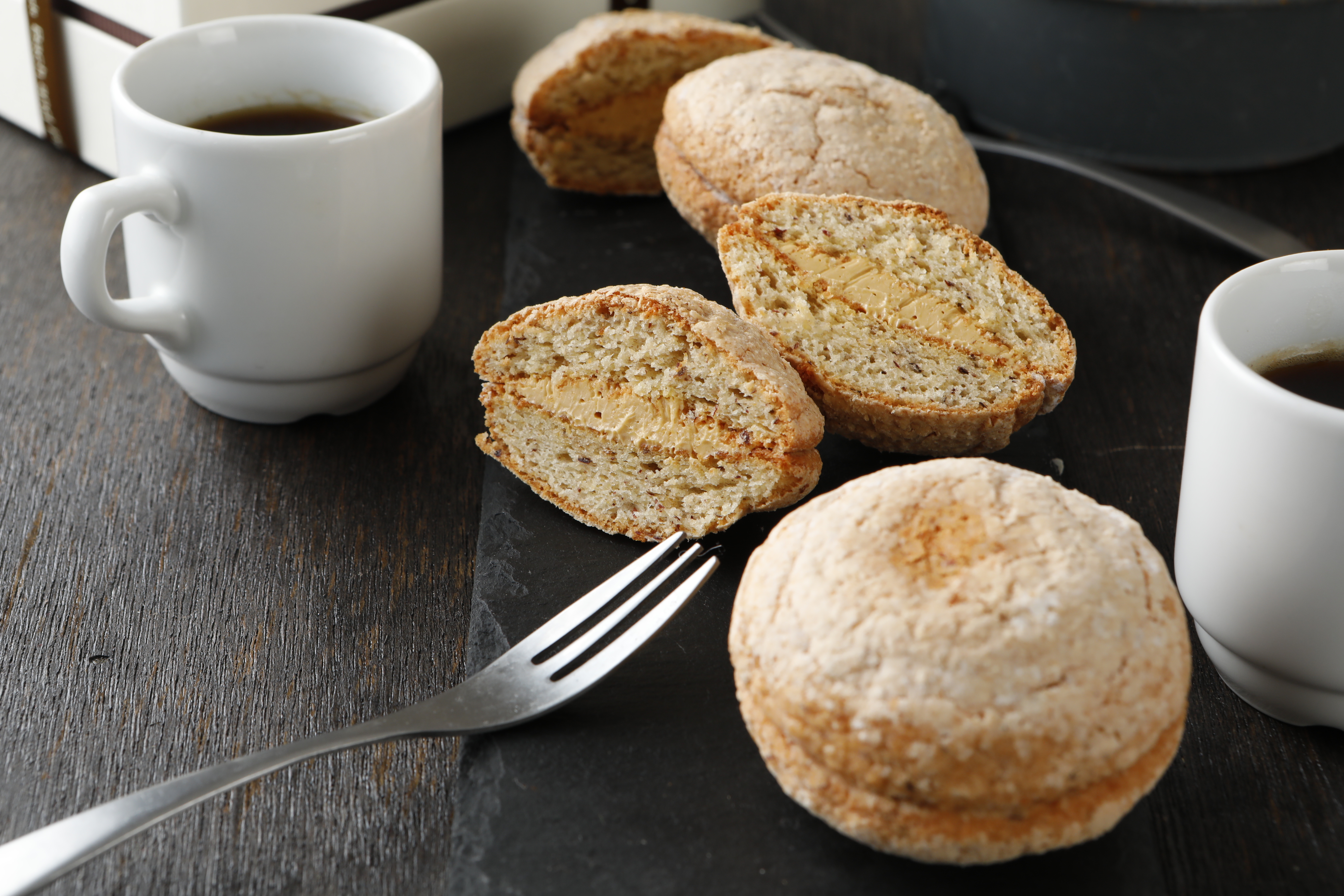 純黒糖のキャラメルダックワーズ（16個入り）【バッハとピカソ】_イメージ2