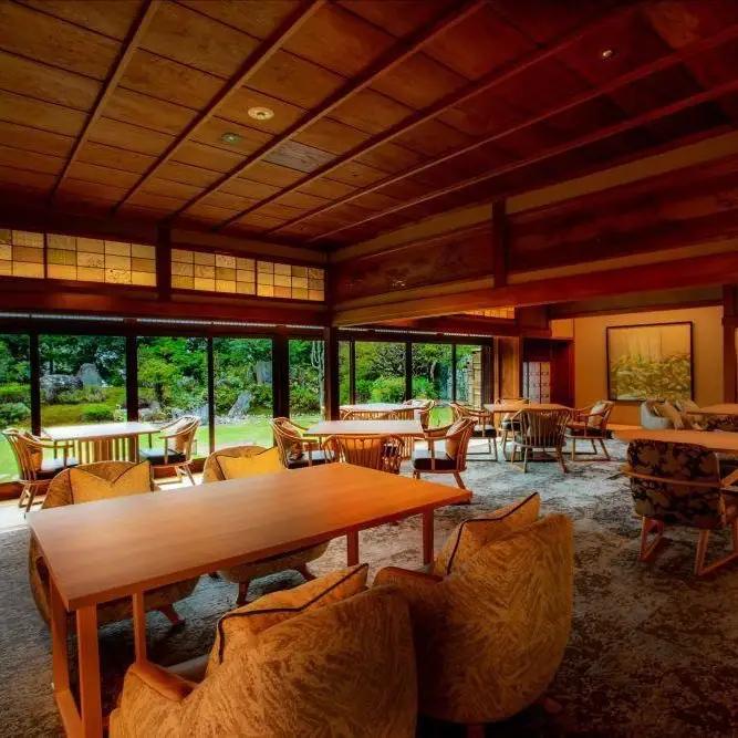 スモールラグジュアリーホテル3館共通宿泊ギフト券3万円分｜清水小路 坂のホテル/Hotel侑楽 京八坂/宇多野京都別墅 人気 おすすめ