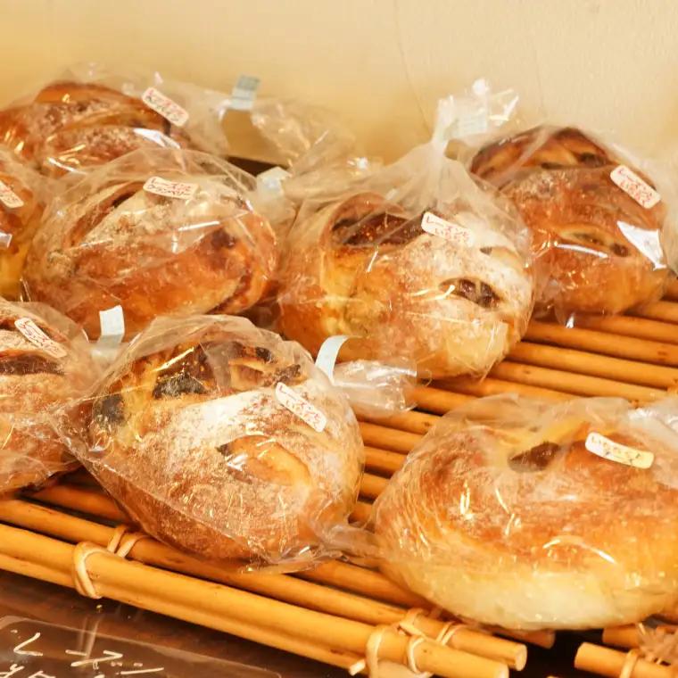 【3か月定期便】ミチルベーカリーのこだわりパン詰合せセット（6～8種類おまかせ）｜茨城県 大子町 手作り パン 菓子パン 食事パン 冷凍パン 朝食 おやつ お取り寄せ 毎月 定期 3回 コース（CF0