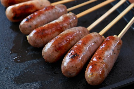 【毎月定期便】元気豚 粗挽きハーブフランクフルト 30本セット 1.8kg(60g×30本)全9回_肉 ソーセージ・ウインナー 豚肉   定期便 定期便  _【配送不可地域：離島・沖縄県】 TAKB0