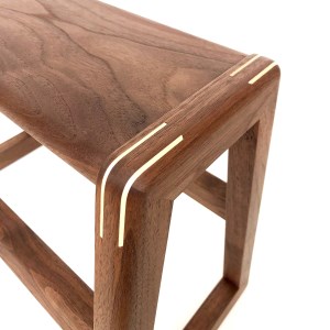 (22015001)旭川家具 バウ工房「ハーフスツール・ロー」