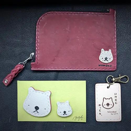 【85-01】牛革製 ウォンバットモチーフ 小物 3点セット（ワイン）