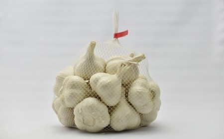 にんにく(1kg) 栽培期間中農薬、化学肥料不使用　【02402-0068】