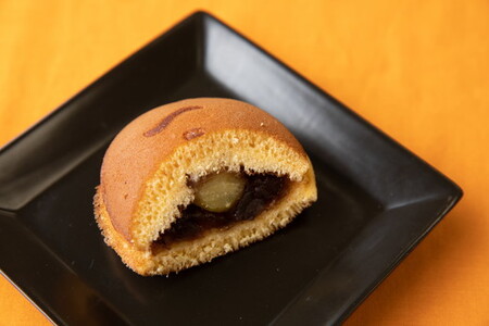 10-35　栗入りどら焼き・季節の上生菓子つめ合わせ（12ヶ入）◇