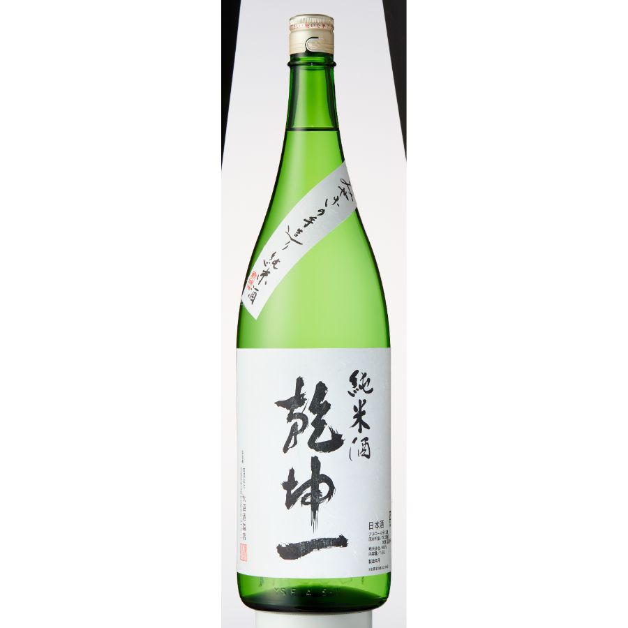 ＜大沼酒造店＞乾坤一　純米酒　1.8L