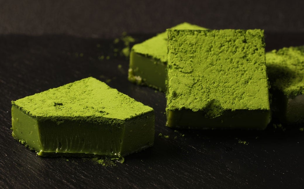 《冷凍》 北海道生チョコレート （抹茶） 約500g （約100g×5箱） 合計100粒