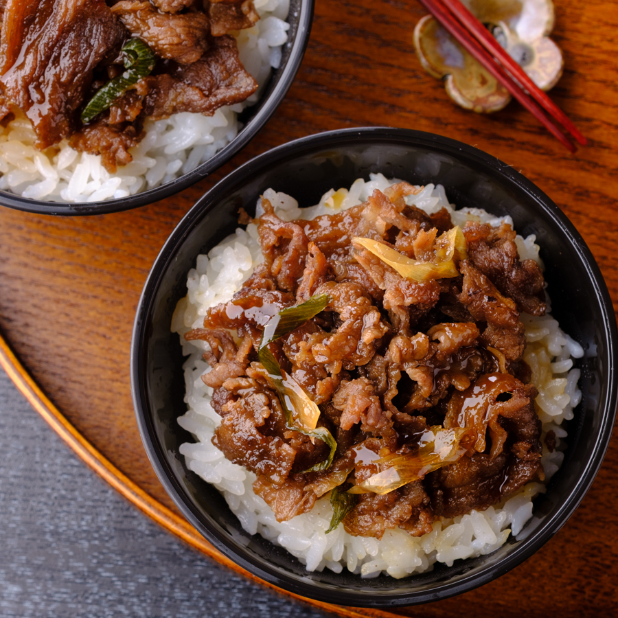 ＜かねすえ＞佐賀牛すき焼き小丼セット 150g×4個