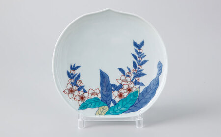 【有田焼】重要無形文化財 色鍋島桃文皿 / 佐賀県 / 今右衛門焼佐賀店有銘堂[41AAAY019]