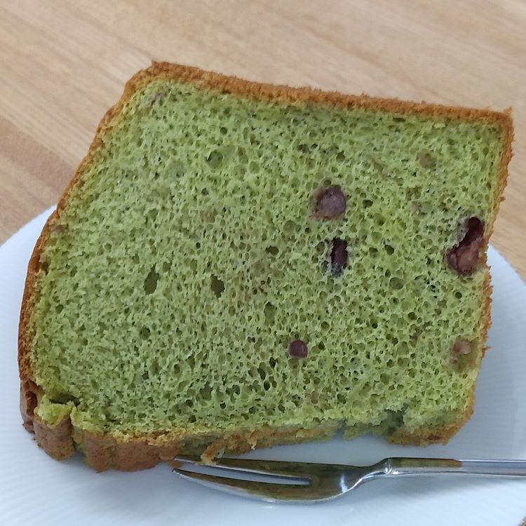 リピーター続出！ふわっふわのシフォンケーキ（抹茶あずき）【配送不可地域あり】※東北・北海道・沖縄・離島 ガトー・アンジェ 《90日以内に出荷予定(土日祝除く)》| ケーキ 洋菓子 ホール デザート お