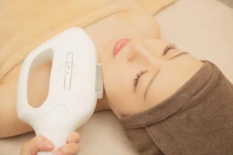 【女性限定美肌全身脱毛】　フォト脱毛全身＆お顔脱毛60分 【 エステ 神奈川県 小田原市   エステ】