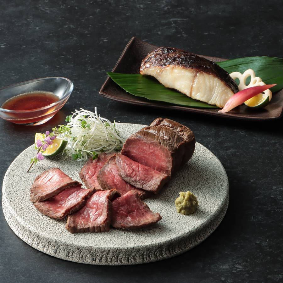 ＜湊与＞牛肉ロースト鮑醤油仕立てと銀だら粕漬けセット牛肉ロースト250ｇ　銀だら100ｇ×3