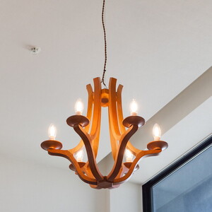 木のシャンデリア マホガニー LED電球付き｜照明 ランプ インテリア 家具 工芸品 栃木県 塩谷町