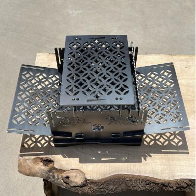 ふるさと納税 高松市 3WAY焚火BOX和柄スタンダードセット(五徳4本付属)+ グリル鉄板L4.5ミリ厚(オプション品) |  | 01