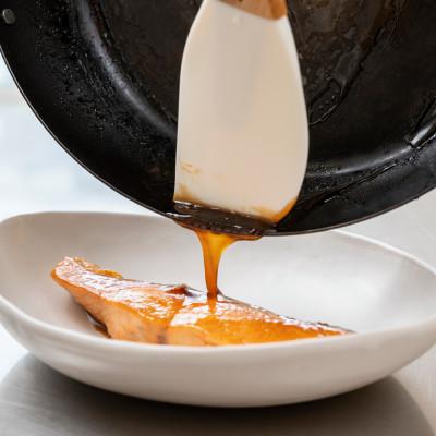 ふるさと納税 燕市 ラバーゼ シリコーンヘラ2本組(レッド・ホワイト) LB-104 |  | 02