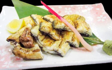 厳選国産うなぎ炭火白焼2尾 たれ・山椒付【順次発送】