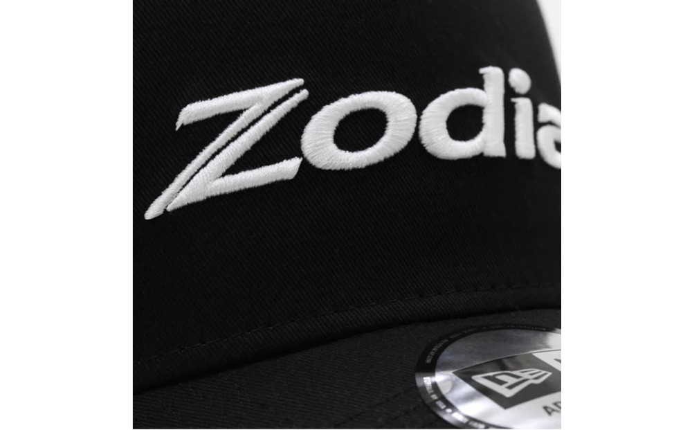 Zodia メタルバッジキャップ