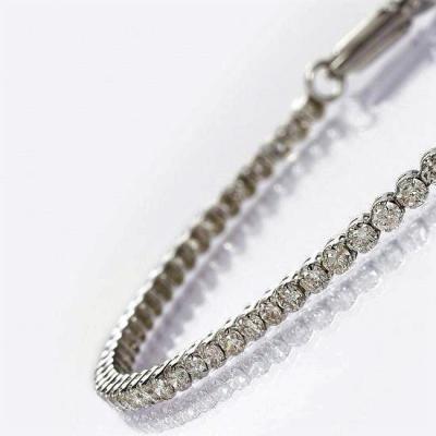 ふるさと納税 甲府市 PT900 テニスブレスレット【16cm】ダイヤモンド【ライトBR】【1.8ct】 |  | 01