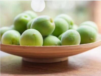 梅の果実水 350ml 24本 A-045a【受注後10日以内に発送します。但し、年末年始・お盆等・ＧＷは除きます。】