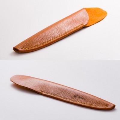 ふるさと納税 雲南市 総手縫いで仕立てた　本革のペン入れ (キャメル) |  | 02