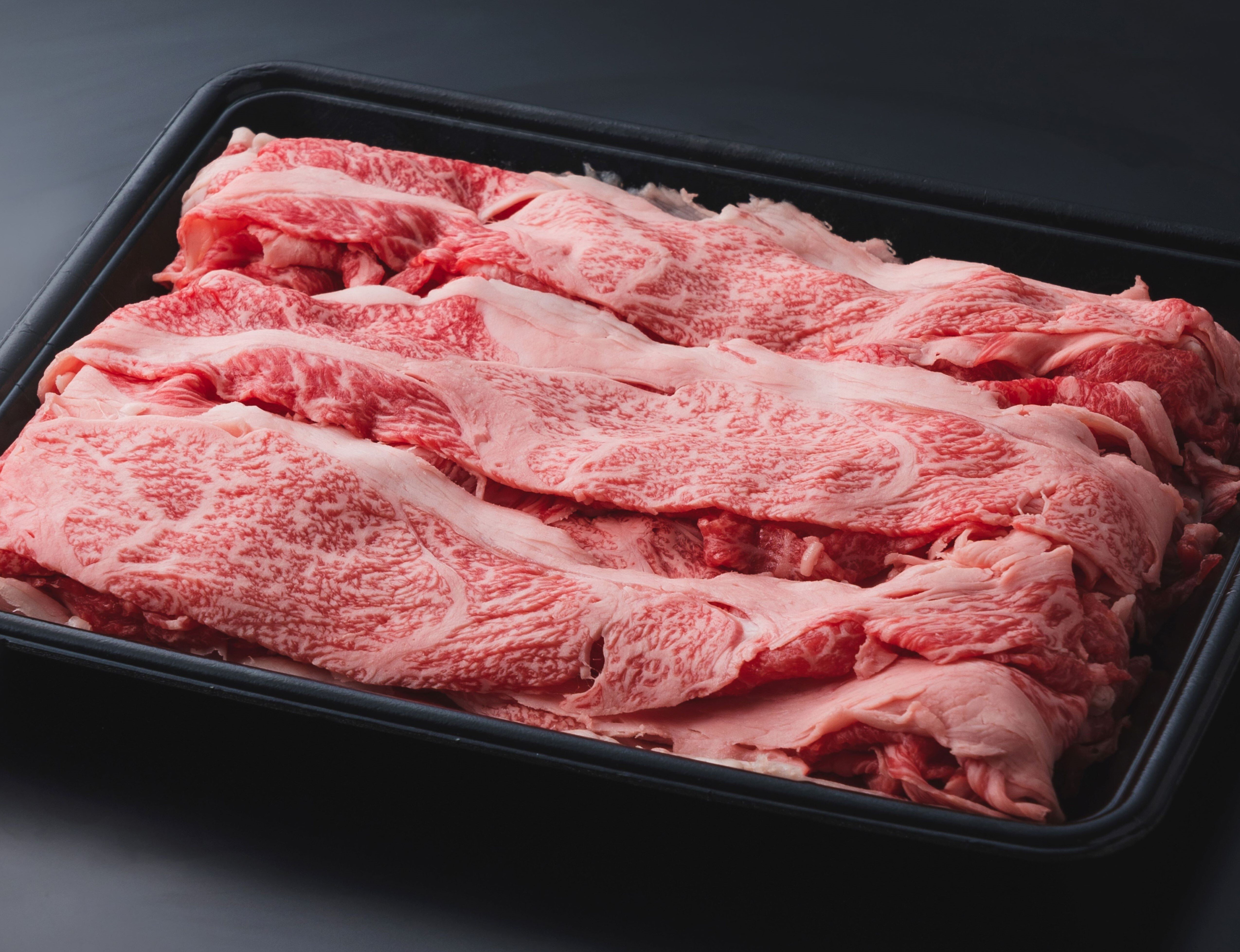 
                  伊万里牛 切り落とし　500g すき焼き 牛丼 カレーにも 007-J1763
                