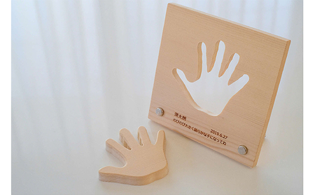子どもの成長の記録を残せる! 木製手型フレームセット「天使の手型」 チケット 工芸品 インテリア HNNM003