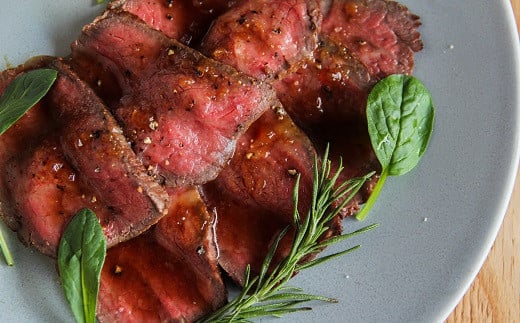 ローストビーフ 300g 黒毛和牛 A4ランク以上 片桐さんの おおいた和牛 国産 オードブル クリスマス パーティ ビーフ 牛肉 【スピード発送】