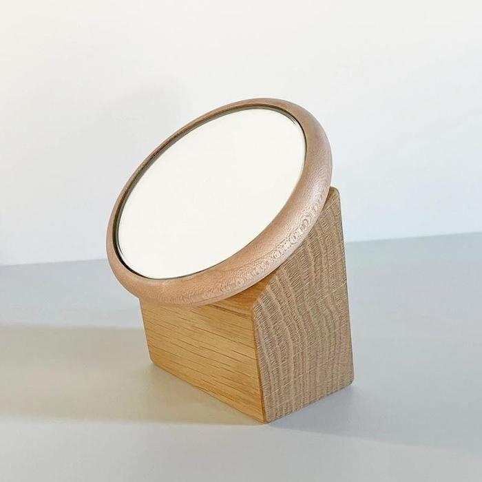 【ふるさと納税】【Face Mirror メープル材+オーク材】ハンドミラー（手鏡）スタンドミラー（卓上）ウォールミラーとしても＜フェイスミラー＞ MUFactory | 家具 大川家具 国産 日本製 木製 木目 天然木 インテリア雑貨 雑貨 モダン 高級 一人暮らし 新生活 ミラー 鏡 木