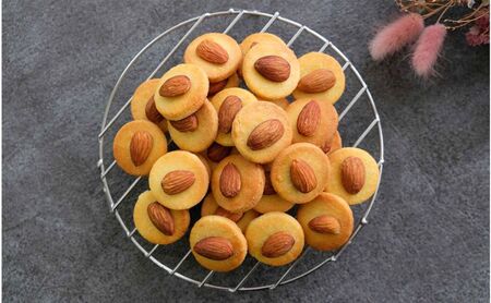 【低糖質】手作り 一粒アーモンドバタークッキー スイーツ デザート お菓子 焼菓子 砂糖不使用 小麦粉不使用 濃厚 食べやすい 糖質制限 サクサク 健康管理 グルテンフリー 