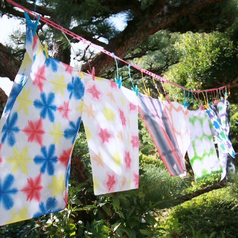 老舗呉服店でハンカチの絞り染め体験（2名様分） 099H2942