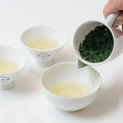 ふるさと納税 京田辺市 ＜産地直送＞京都宇治茶　奥西緑芳園の高級抹茶と高級碾茶。【特撰寿の昔】40g缶入・【瑞雲】40g缶入 |  | 03