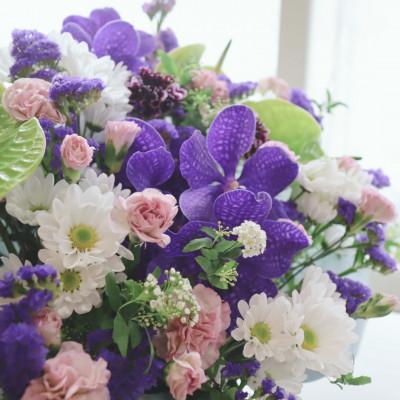 ふるさと納税 筑西市 仏花アレンジメント/Lサイズ〜花瓶不要!届いてそのまま飾れます。 |  | 01