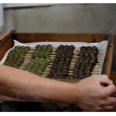 ふるさと納税 宇治市 元祖茶だんご(石臼引き抹茶・玉露入りほうじ茶)16本×各1箱　冷凍便