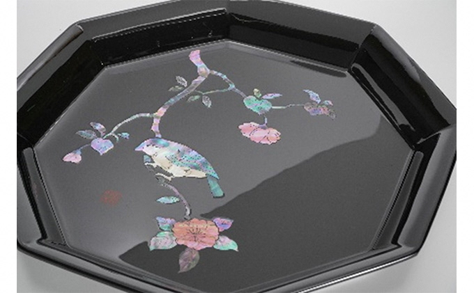 
            【高岡漆器】八角飾皿　花鳥　螺鈿　皿立付 FAD-0721
          