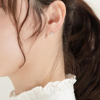 ふるさと納税 甲府市 K18ピンクゴールド ドロップデザインダイヤピアス 0.34ct 43-6283 |  | 03